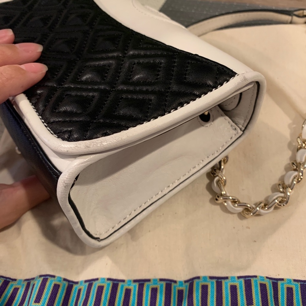 Cute Tory Burch Crossbody - Picture 13 of 13